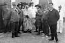 omar_mokhtar_arrested_by_italian_fascists.jpg